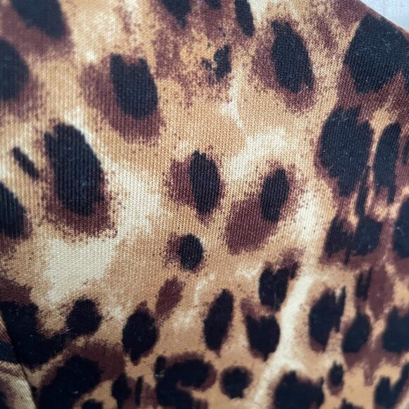 Leopard Print Sleeveless Bodycon Dress - Picture 9 of 11